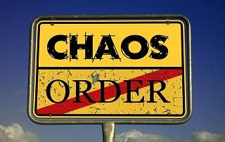 señal de caos y orden